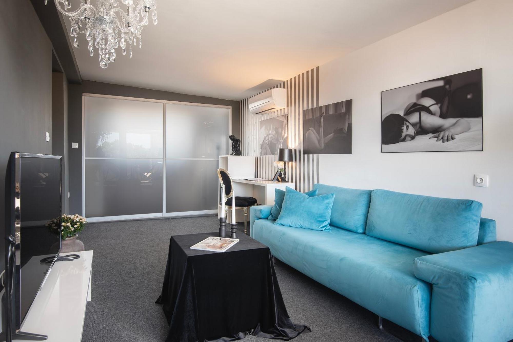 Boutique Hotel Chevalier By Bura Hotels - Adults Only Medulin Exterior photo