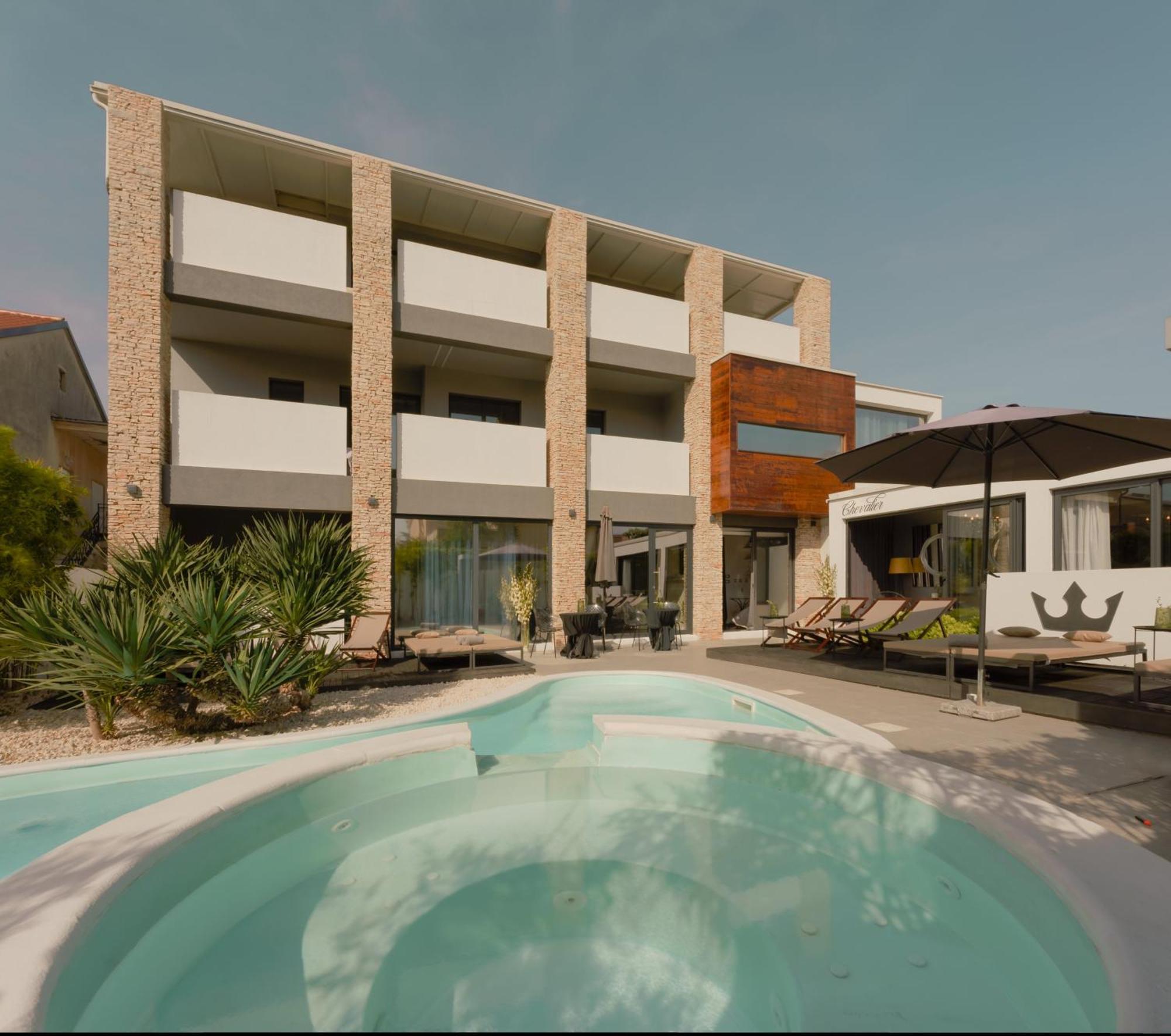 Boutique Hotel Chevalier By Bura Hotels - Adults Only Medulin Exterior photo